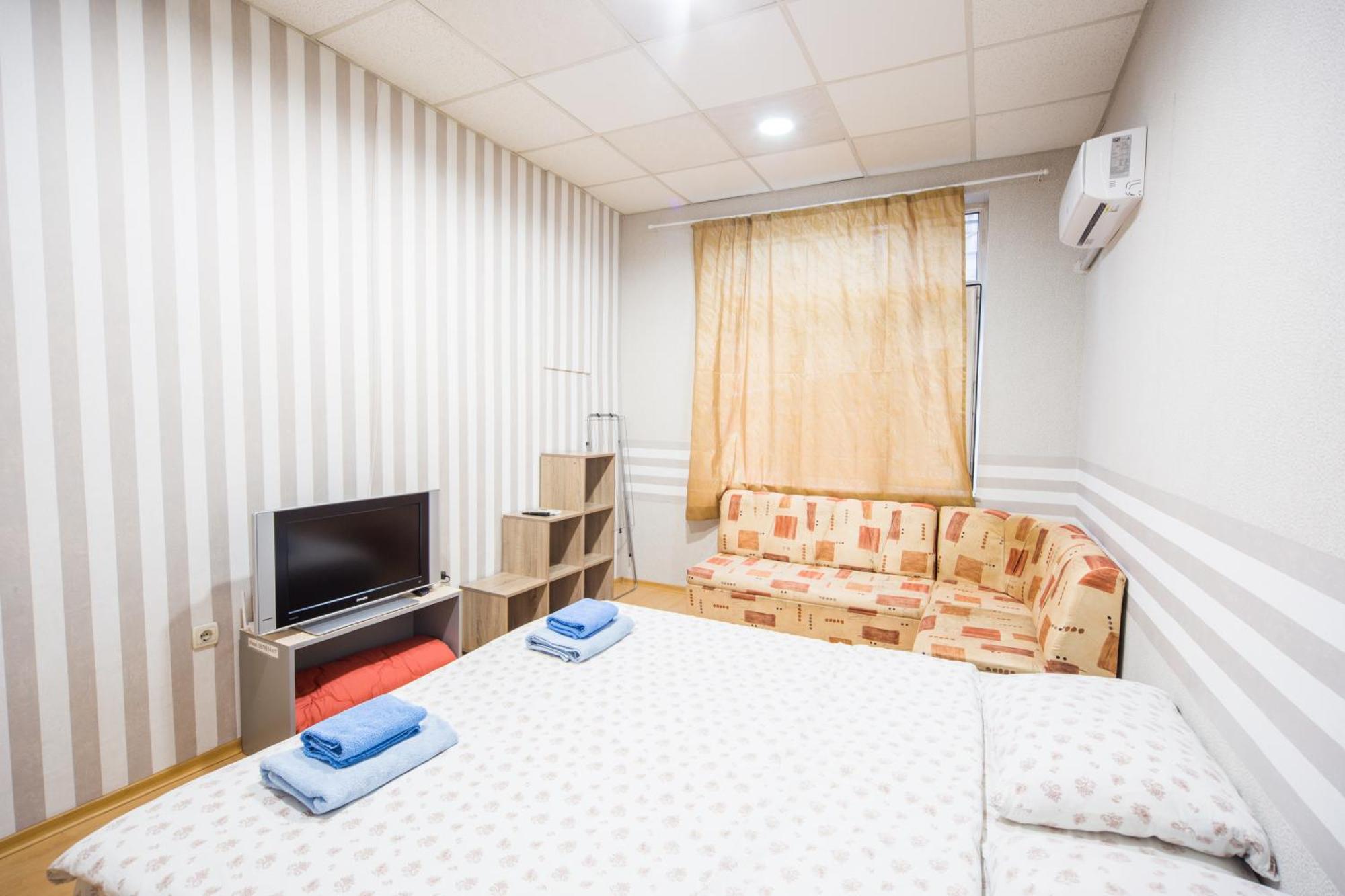 Downtown - Compact Low Cost Flat - 1St Floor Burgas Exterior photo